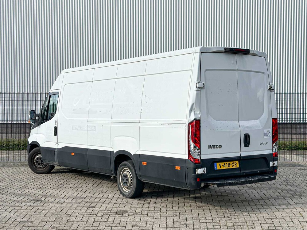 Iveco Daily 35S13V 2.3 410 H3 126pk 2015 (3-persoons), V-418-XR