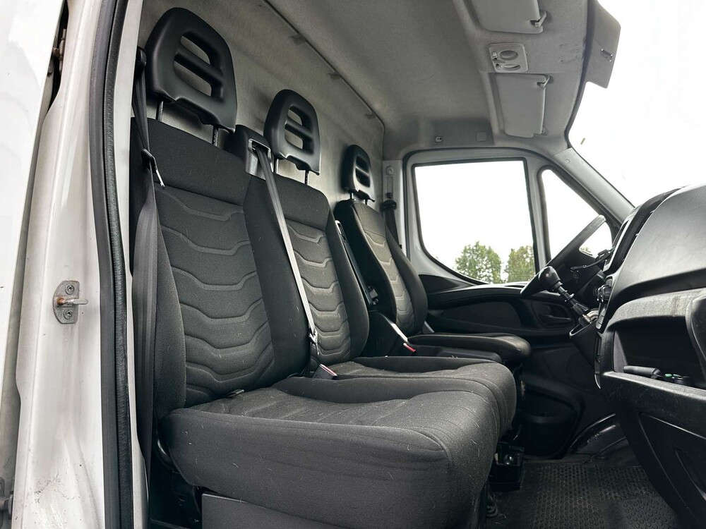Iveco Daily 35S13V 2.3 410 H3 126pk 2015 (3-persoons), V-418-XR