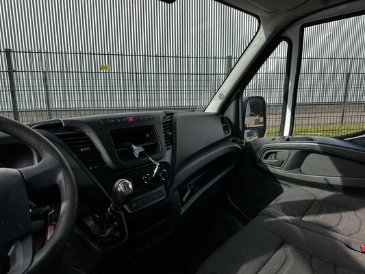 Iveco Daily 35S13V 2.3 410 H3 126pk 2015 (3-persoons), V-418-XR