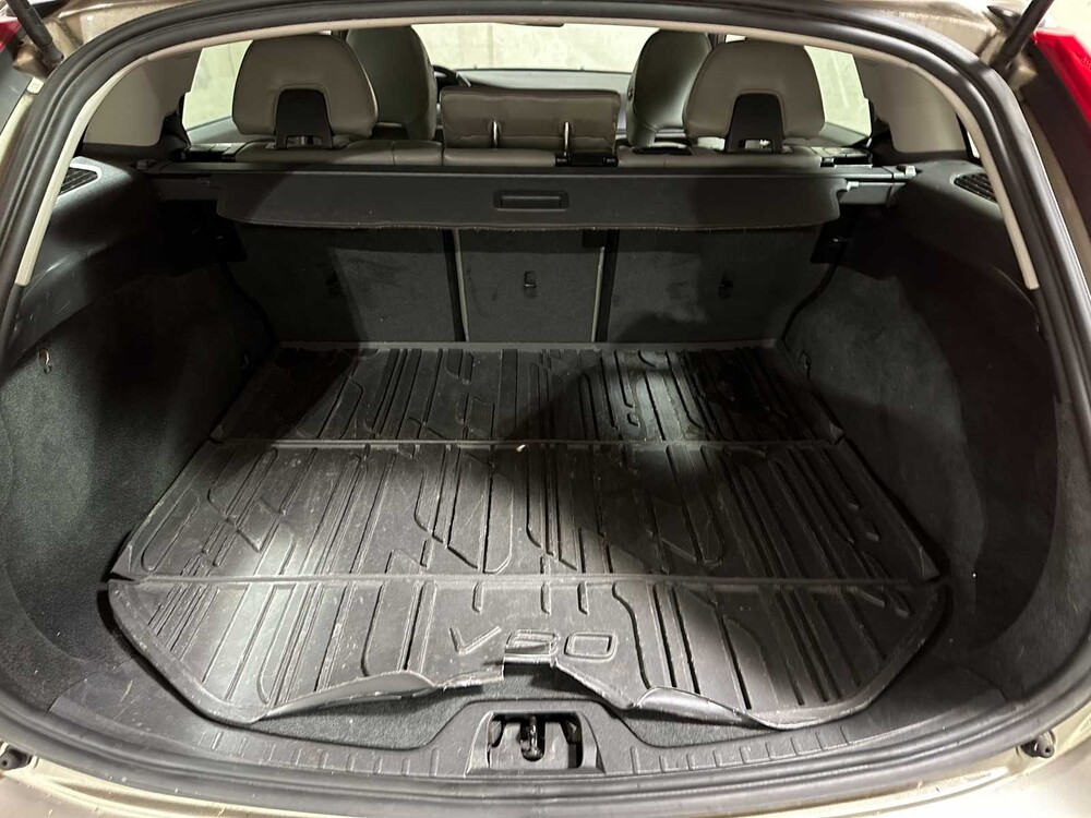 Volvo V60 1.6 D2 Kinetic 114pk 2012 (Origineel-NL) Automaat, 24-XZL-6