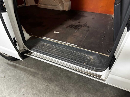 Volkswagen Transporter 2.0 TDI L1H1 Comfortline 150pk 2019 (Origineel-NL), V-084-XR