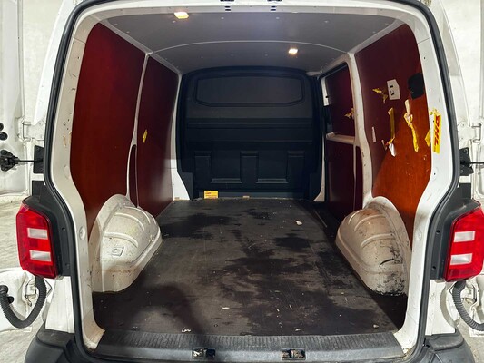 Volkswagen Transporter 2.0 TDI L1H1 Comfortline 150pk 2019 (Origineel-NL), V-084-XR