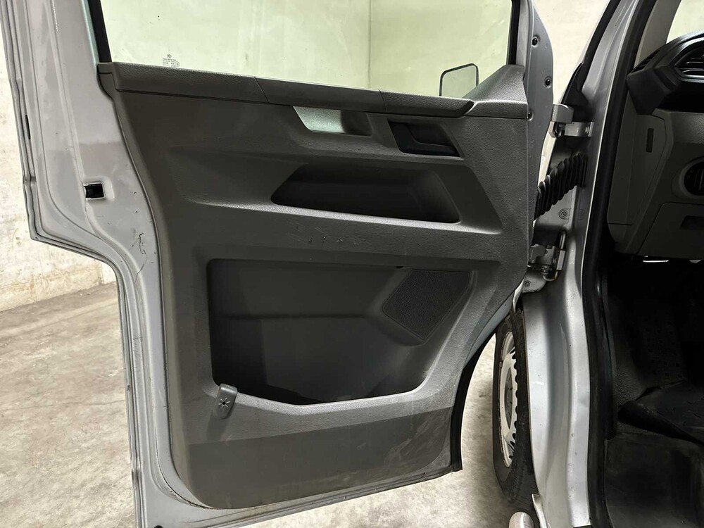 Volkswagen Transporter 2.0 TDI L2H1 109pk 2021 (Origineel-NL) Dubbele Cabine, VHJ-81-N