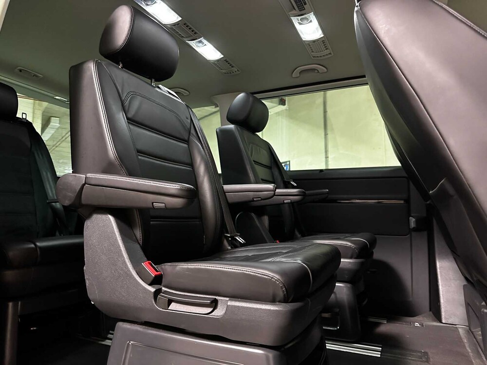Volkswagen Transporter Multivan 2.0 TDI L1H1 Highline 204pk 2015 (Automaat) 6-persoons, K-964-PZ