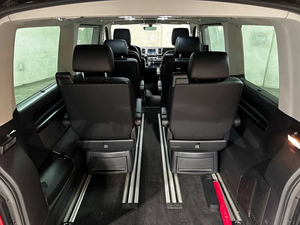 Volkswagen Transporter Multivan 2.0 TDI L1H1 Highline 204pk 2015 (Automaat) 6-persoons, K-964-PZ