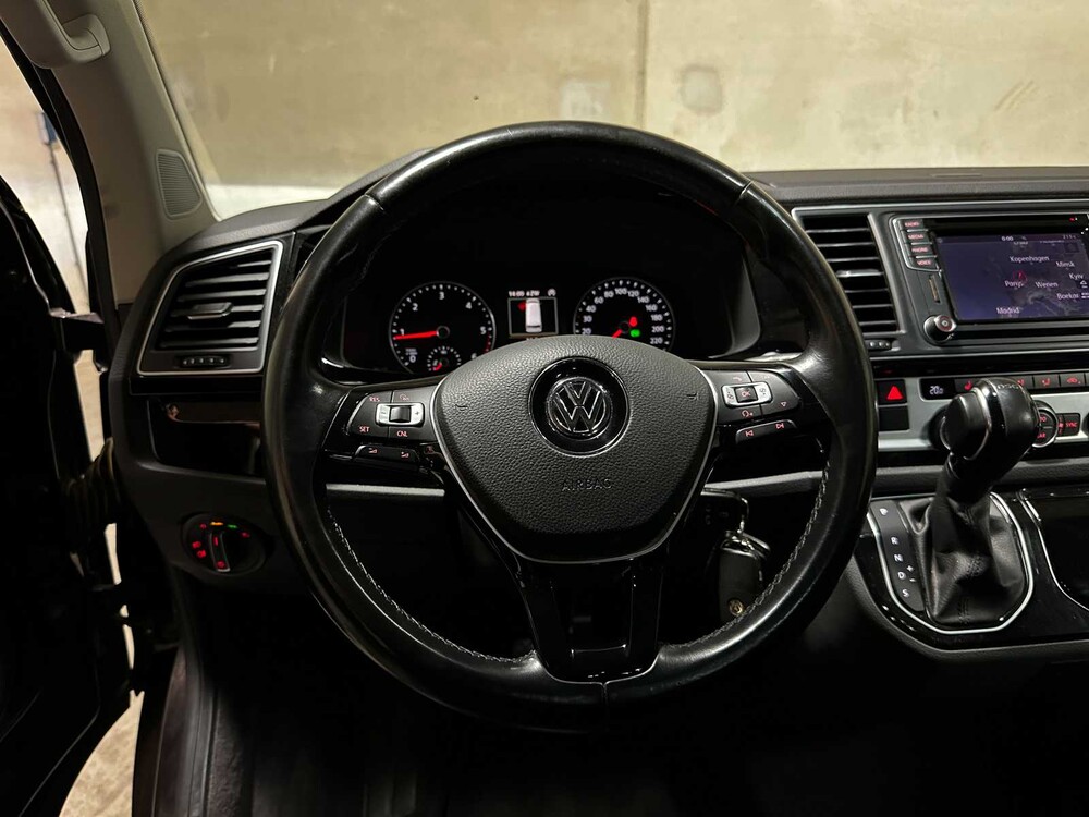 Volkswagen Transporter Multivan 2.0 TDI L1H1 Highline 204pk 2015 (Automaat) 6-persoons, K-964-PZ