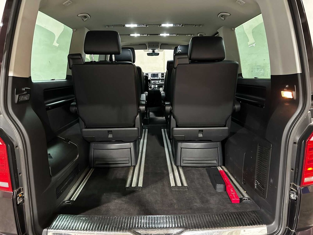 Volkswagen Transporter Multivan 2.0 TDI L1H1 Highline 204pk 2015 (Automaat) 6-persoons, K-964-PZ