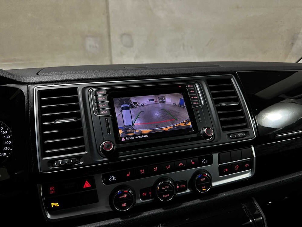 Volkswagen Transporter Multivan 2.0 TDI L1H1 Highline 204pk 2015 (Automaat) 6-persoons, K-964-PZ