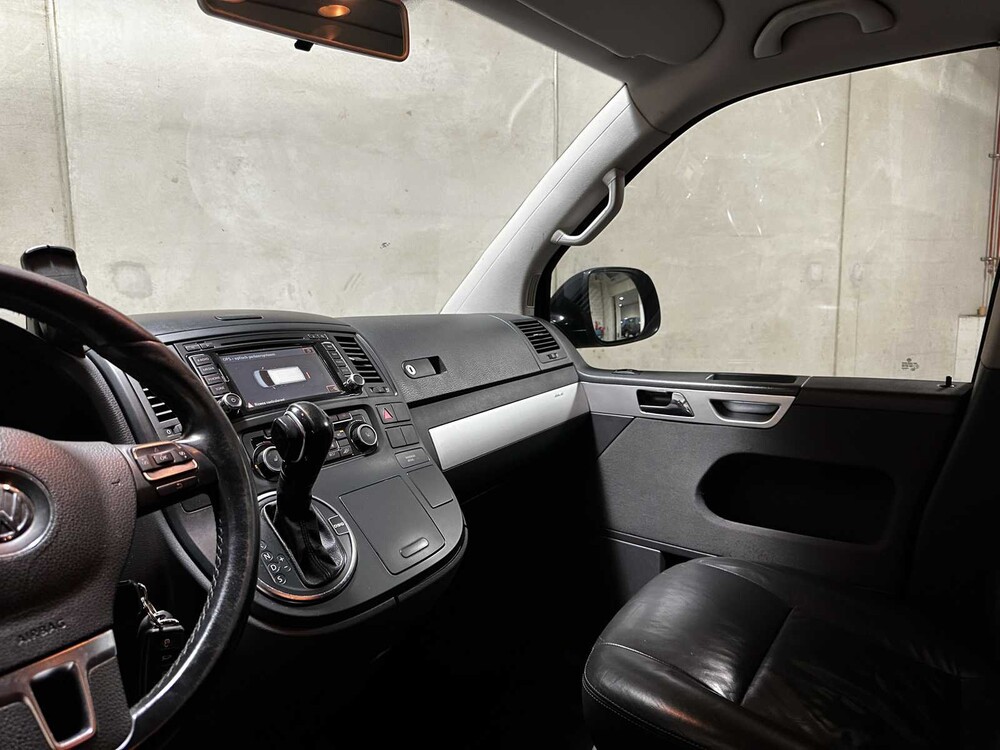 Volkswagen Transporter Multivan 2.0 TDI L2H1 Comfortline Dubbele Cabine 179pk 2011 (Automaat), 9-VTT-02