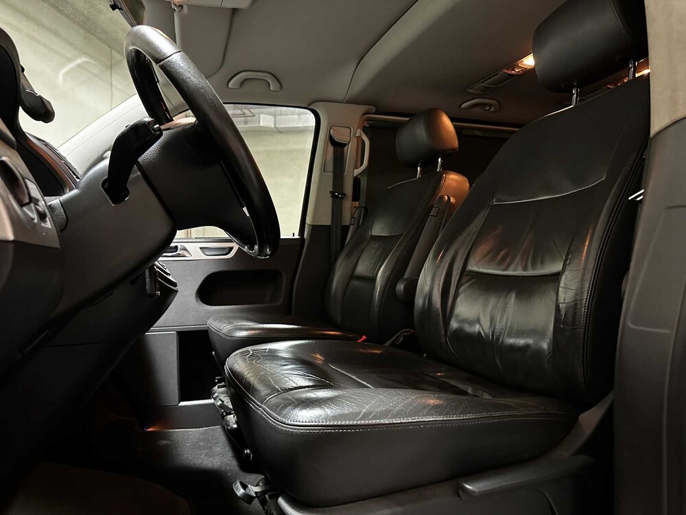 Volkswagen Transporter Multivan 2.0 TDI L2H1 Comfortline Dubbele Cabine 179pk 2011 (Automaat), 9-VTT-02