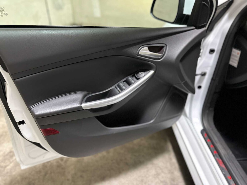 Ford Focus 2.0 EcoBoost ST-2 250pk 2013, G-282-BN