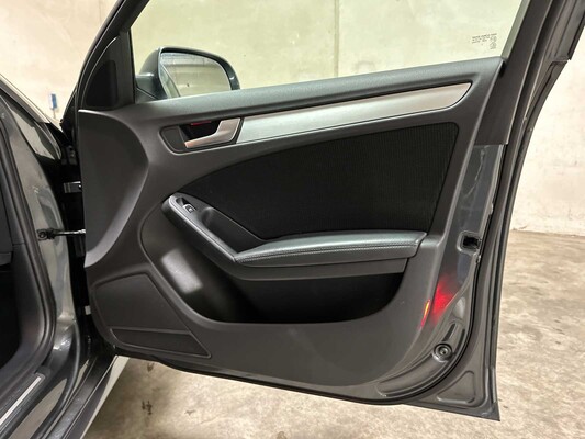 Audi A4 Avant 1.8 TFSI S Edition 120hp 2013 (Original-NL), 26-ZRP-1