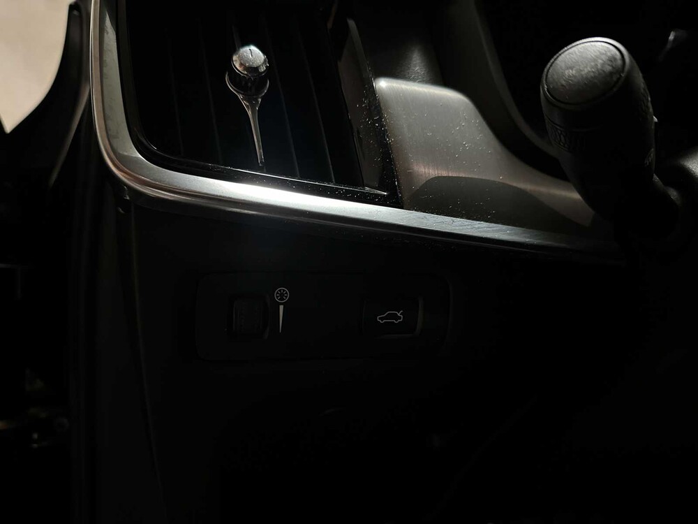 Volvo V90 2.0 D3 Momentum 150pk 2017 (Origineel-NL), PG-077-J