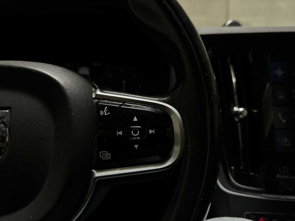 Volvo V90 2.0 D3 Momentum 150pk 2017 (Origineel-NL), PG-077-J