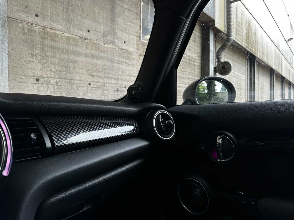 MINI Cooper S 2.0 Chili Serious Business 5-Deurs 192pk 2015, SK-015-D