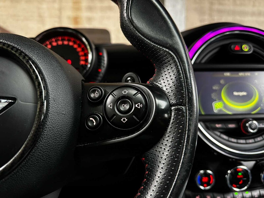 MINI Cooper S 2.0 Chili Serious Business 5-Deurs 192pk 2015, SK-015-D