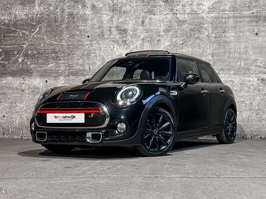 Luxury & sports cars te Milsbeek