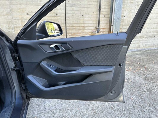 BMW 116i Business Edition 109 PS 2021 1-Reihe (Original-NL), L-593-KD