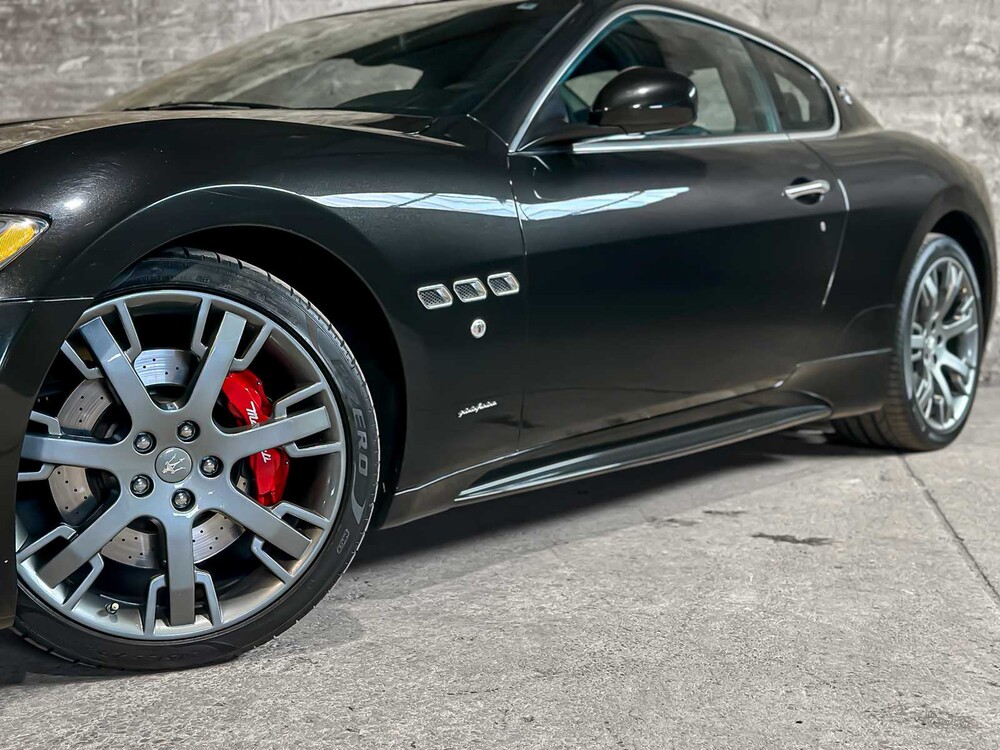 Maserati GranTurismo S 4.7 V8 440pk 2009