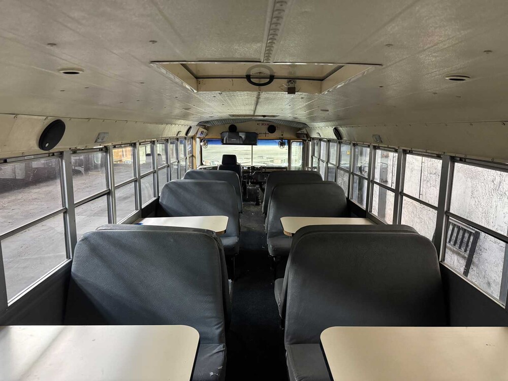 International 3700 Schoolbus 188pk 1999, BR-LH-18