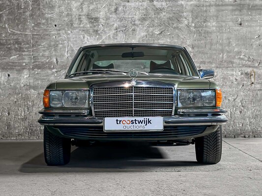 Mercedes-Benz 280 SE W116 240pk 1977