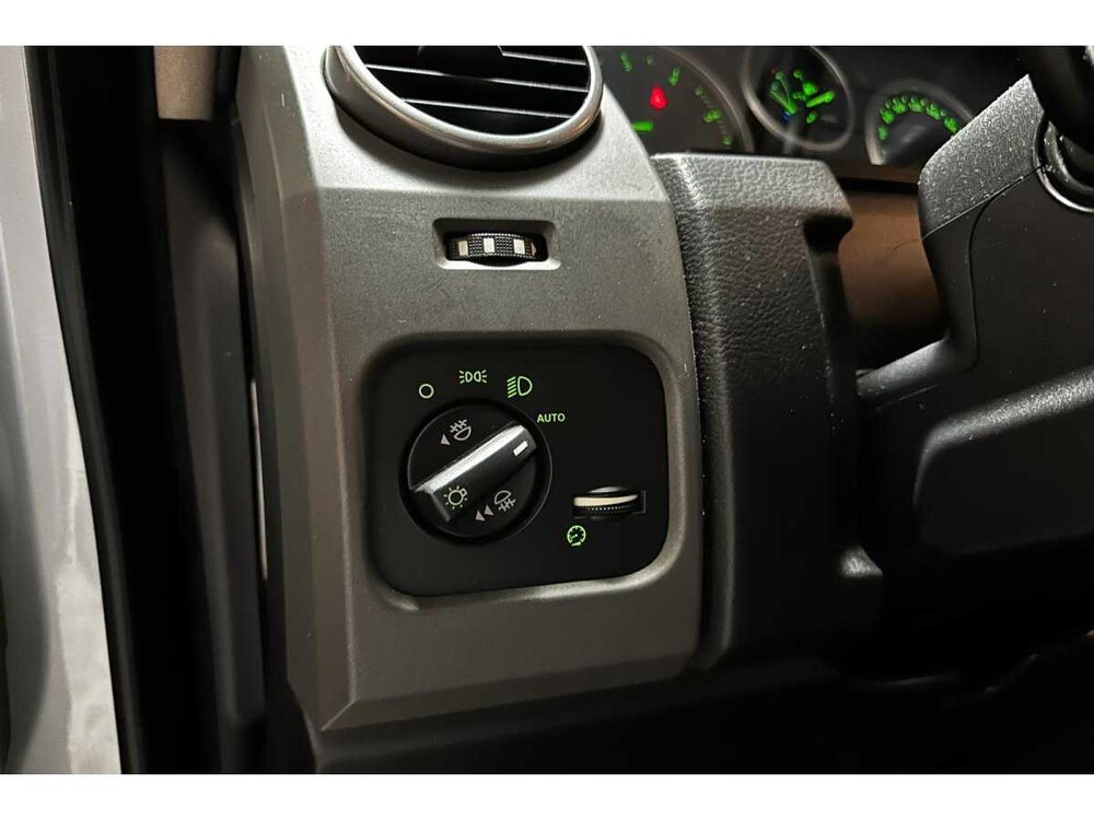 Land Rover Discovery 2.7 TdV6 HSE 190pk 2007 (7-persoons), 89-XV-RG