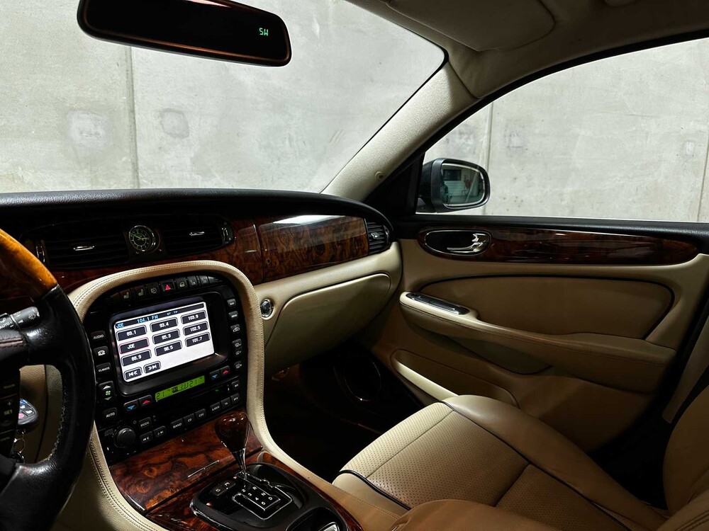 Jaguar XJ 2.7D V6 LWB 207hp 2008, JBH-69-L