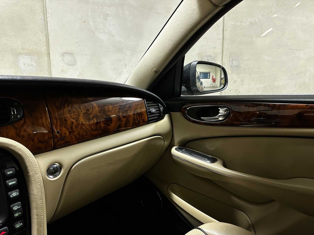 Jaguar XJ 2.7D V6 LWB 207 PS 2008, JBH-69-L