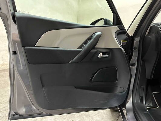 Citroen Grand C4 SpaceTourer 1.2 PureTech Business 131hp 2020 (Original-NL) 7-seater, J-641-LX