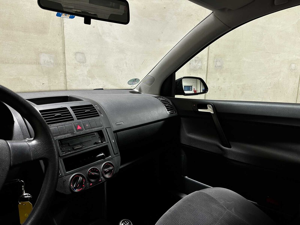 Volkswagen Polo 1.4-16V Comfortline 80 PS 2009 (Original-NL), 86-HNZ-2