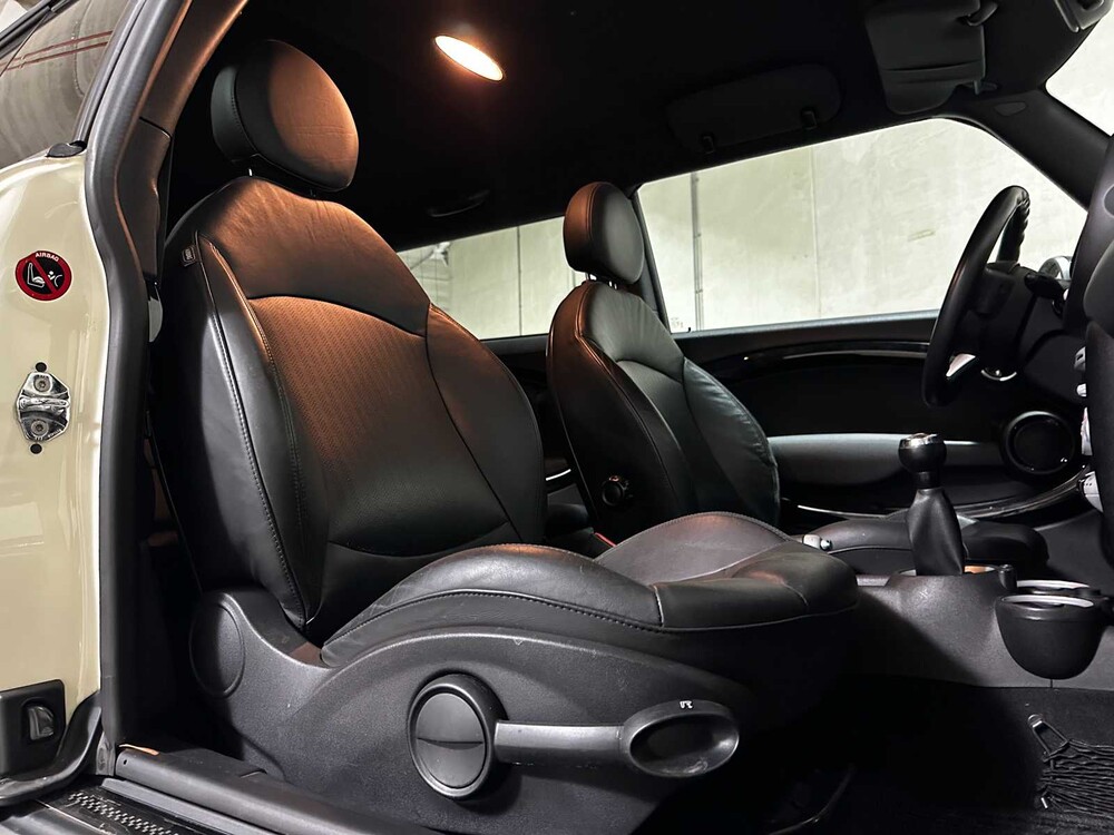 Mini Clubman John Cooper Works 1,6 211 PS 2008, PV-897-P