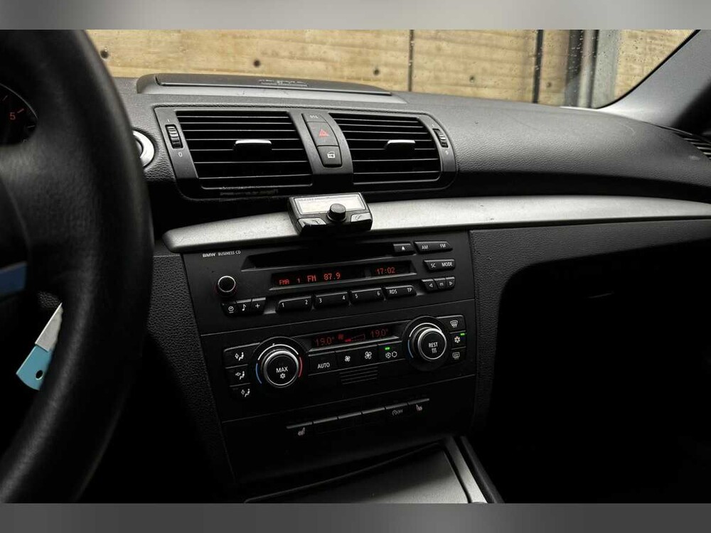 BMW 118i Business Line 143pk 2009 (origineel-NL), 27-HST-5