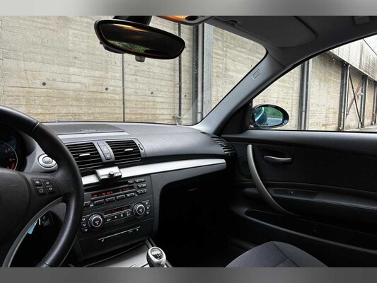 BMW 118i Business Line 143pk 2009 (origineel-NL), 27-HST-5