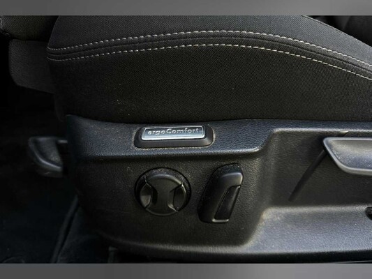 Volkswagen Passat Variant 1.4 TSI Comfortline 125 PS 2017 (Original-NL), NH-840-B