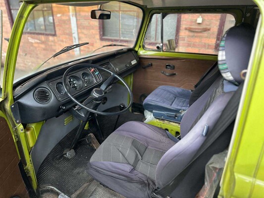 Volkswagen 23 Kampeerauto 1977, 00-SL-64 Camper