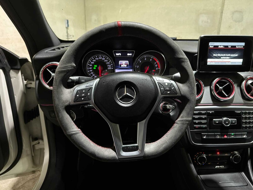 Mercedes-Benz CLA200 Edition 1 CLA-klasse 156pk 2013, 7-SBB-99