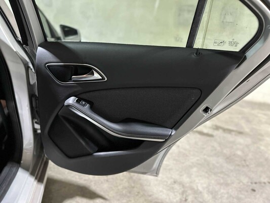Mercedes-Benz A180 Ambition A-klasse 121pk 2012 (Origineel-NL), 75-ZJJ-1