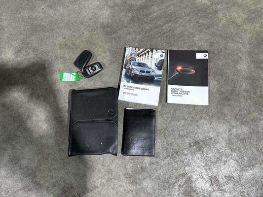 BMW 520i Luxury Edition 5-serie 181pk 2017 (Origineel-NL), NP-432-L