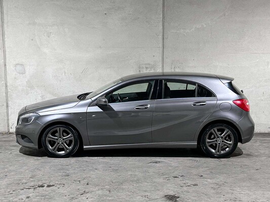 Mercedes-Benz A180 4U3 A-class 121hp 2013 (Original-NL), 8-SRR-41