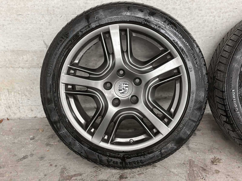 Porsche wielen set (Winterbanden) R19 Continental