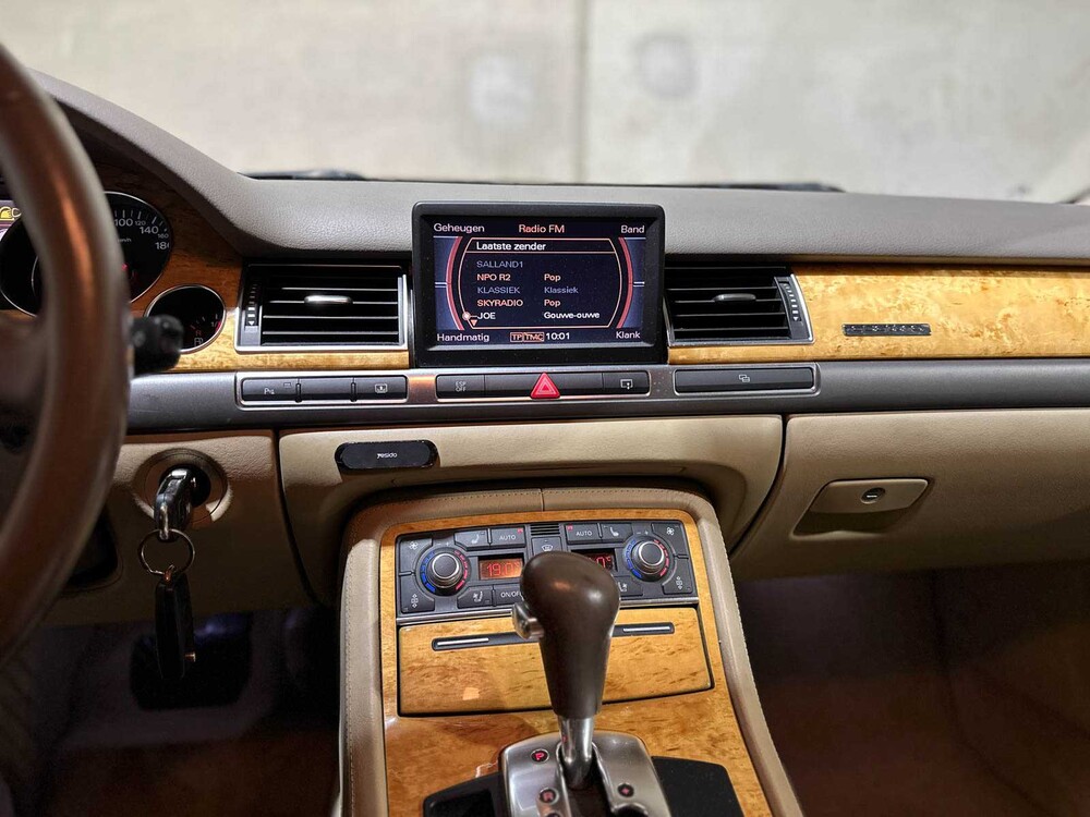 Audi A8 4.2 V8 Quattro Lang Pro Line 335pk 2005, 43-RX-HJ Youngtimer