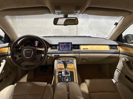 Audi A8 4.2 V8 Quattro Lang Pro Line 335pk 2005, 43-RX-HJ Youngtimer