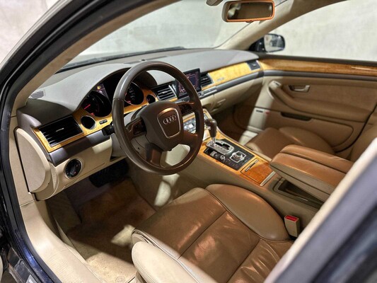 Audi A8 4.2 V8 Quattro Lang Pro Line 335pk 2005, 43-RX-HJ Youngtimer