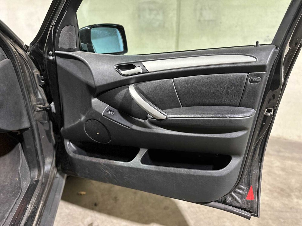 BMW X5 3.0i Executive 231pk 2002, 98-JX-JV Youngtimer