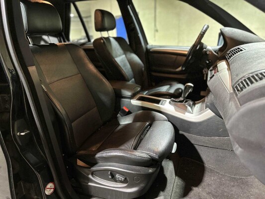 BMW X5 3.0i Executive 231pk 2002, 98-JX-JV Youngtimer
