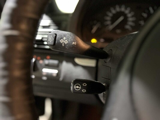 BMW X5 3.0i Executive 231pk 2002, 98-JX-JV Youngtimer