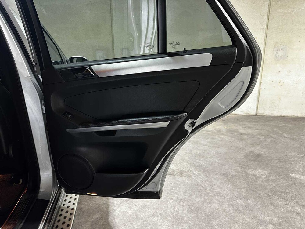 Mercedes-Benz ML350 3.5 V6 272pk 2006 ML-Klasse, XG-979-V