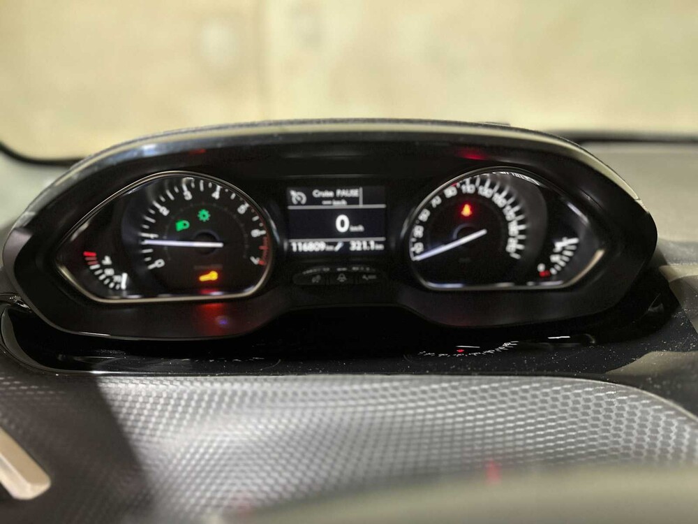 Peugeot 2008 1.2 PureTech Allure 110pk 2018 (Origineel-NL), RL-527-Z