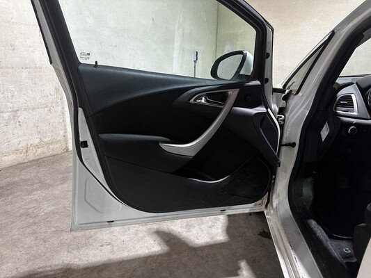 Opel Astra Sports Tourer 1.4 Design Edition 101pk 2013 (Origineel-NL), 5-SJJ-38