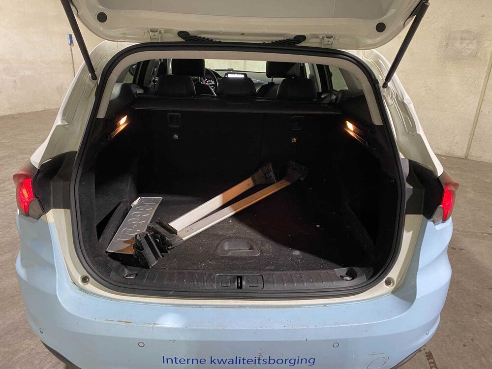 Fiat Tipo Kombi 1,4 T 16v S-Design 120 PS 2018 (Original-NL), TG-666-L